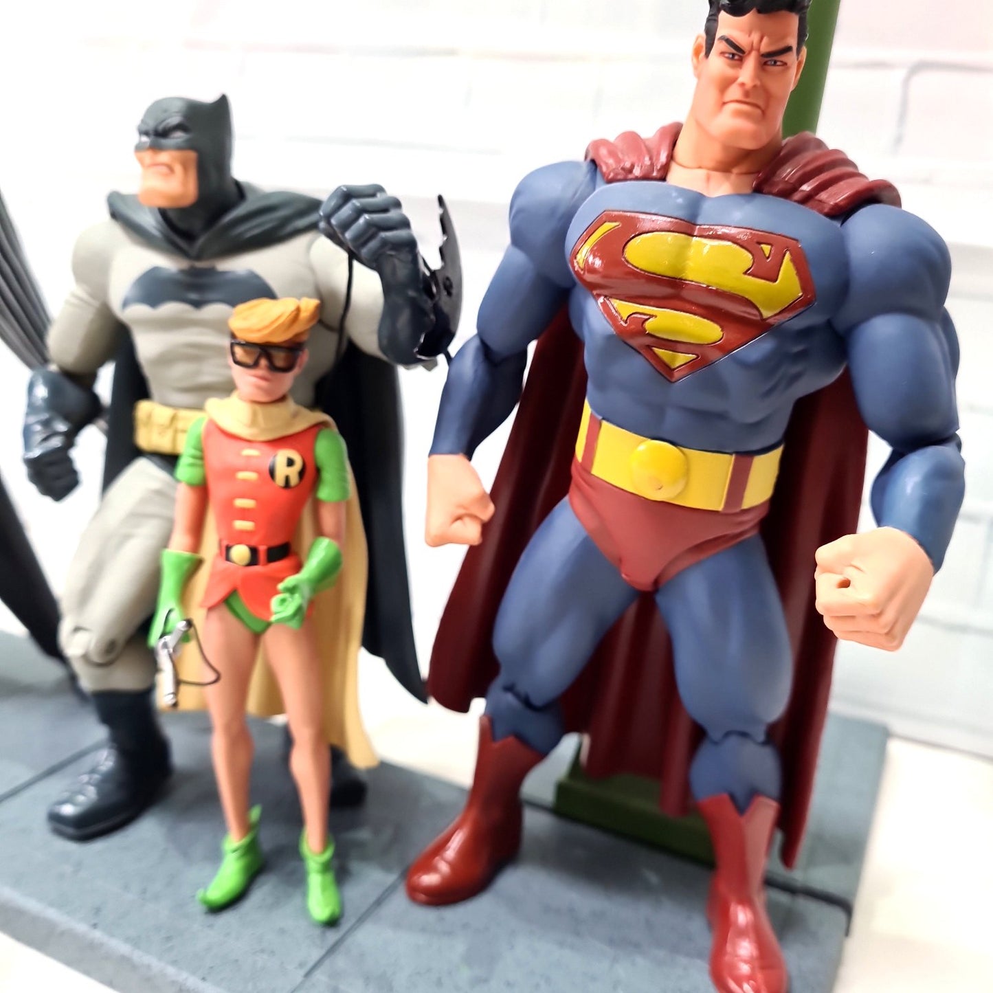 DC Collectibles Batman: The Dark Knight Returns Action Figure Set W10