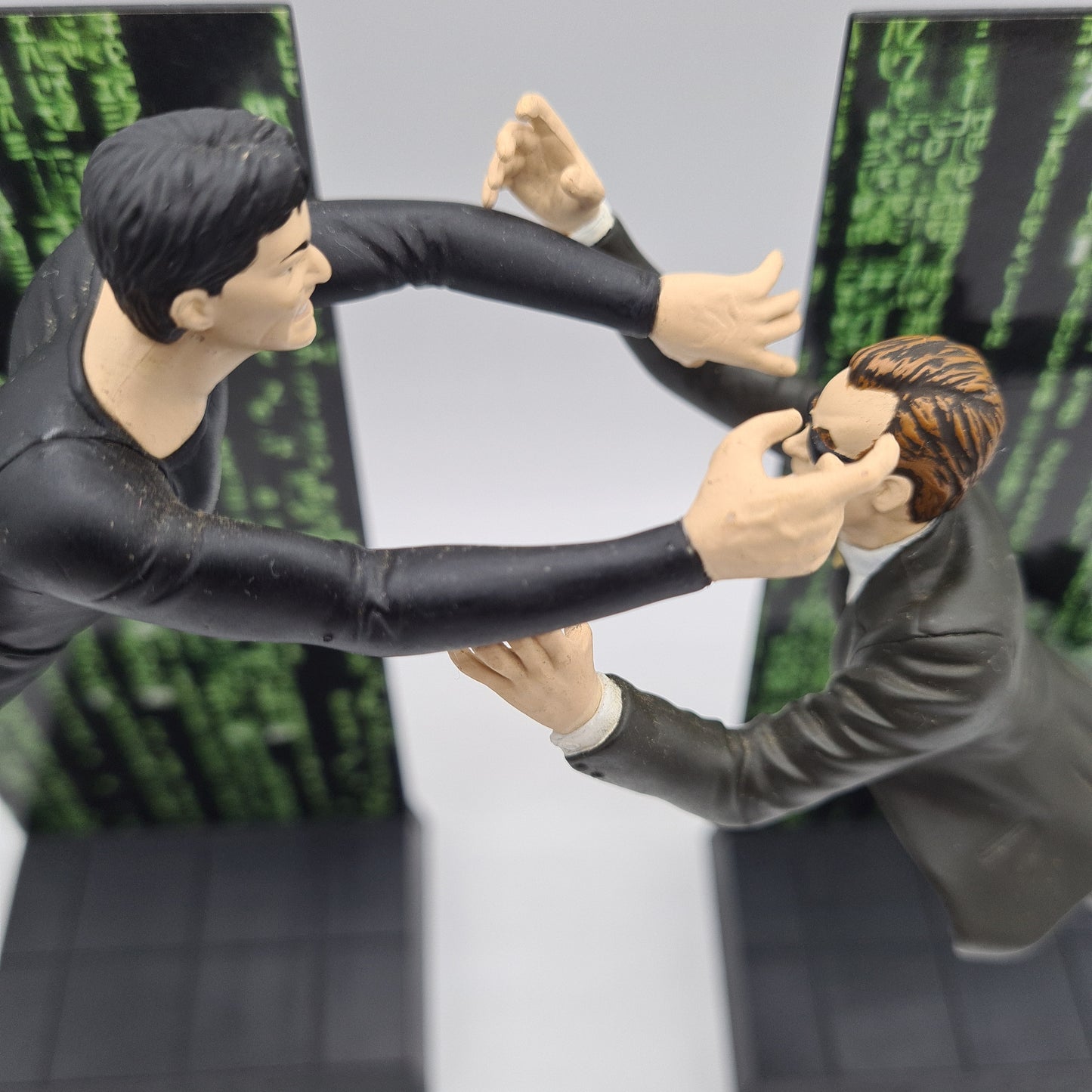 The Matrix Neo vs Agent Smith Movie Action Figures N2 Toys W8