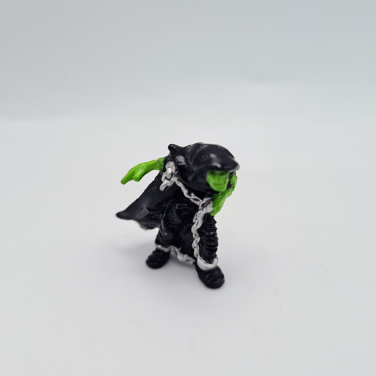 Mighty Max Heroes & Villains #4 Mattel Bluebird Doom W11