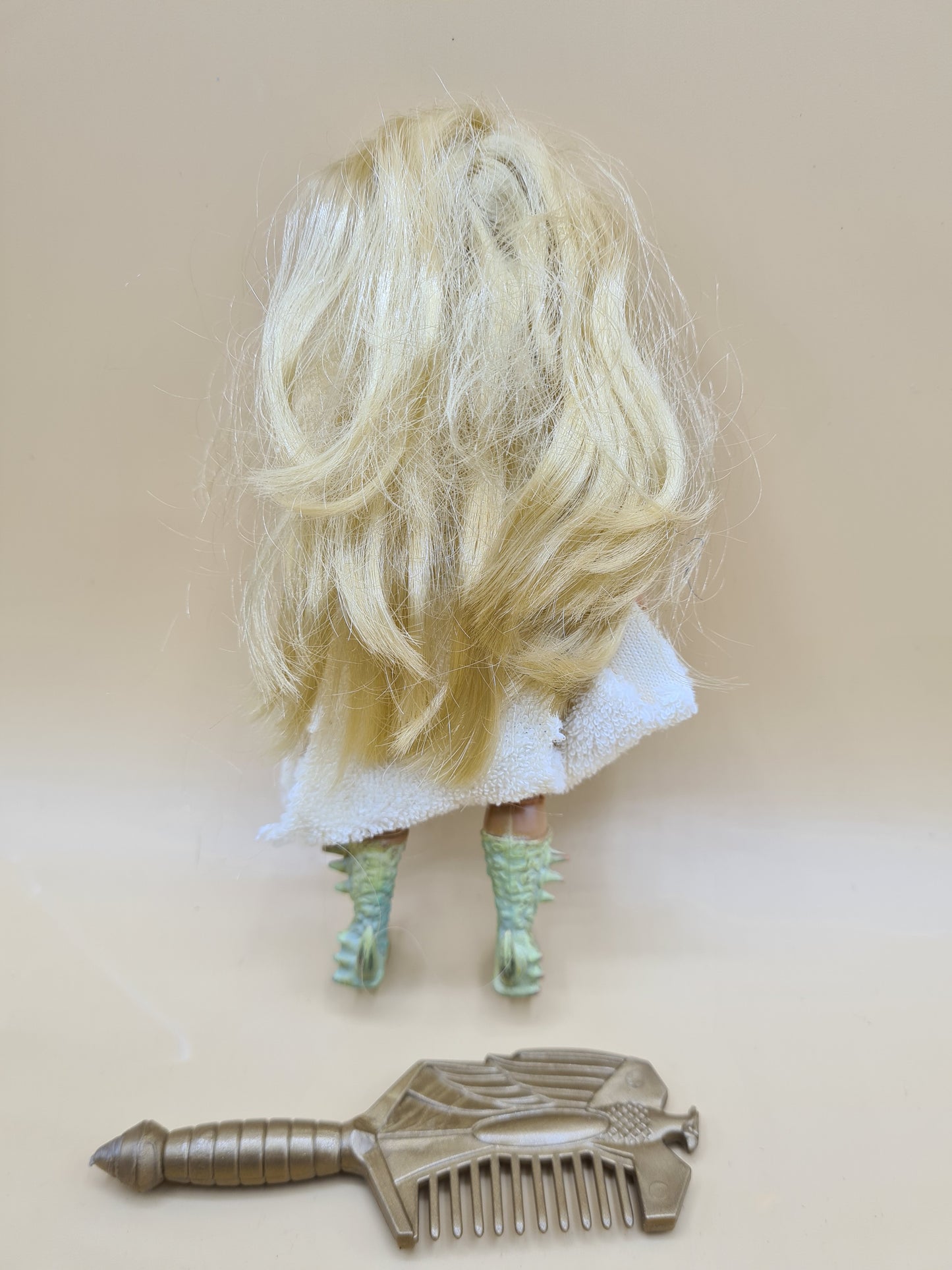 Galoob Action Figure Wild One Guardians Of Gemstone Golden Girl 80s Action Figure like She-Ra W4