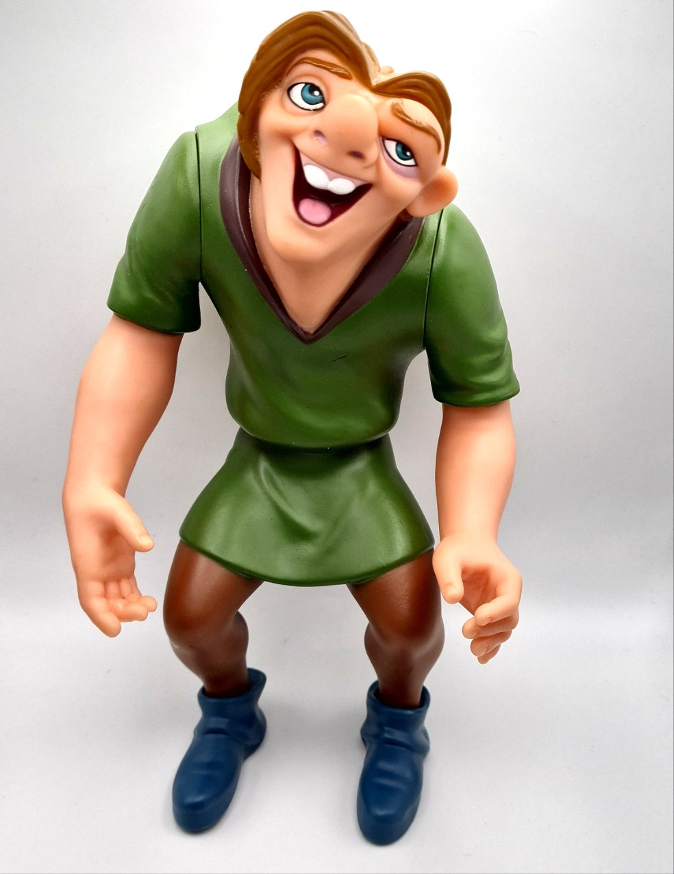 Hunchback of Notre Dame Disney 10" Figure W5