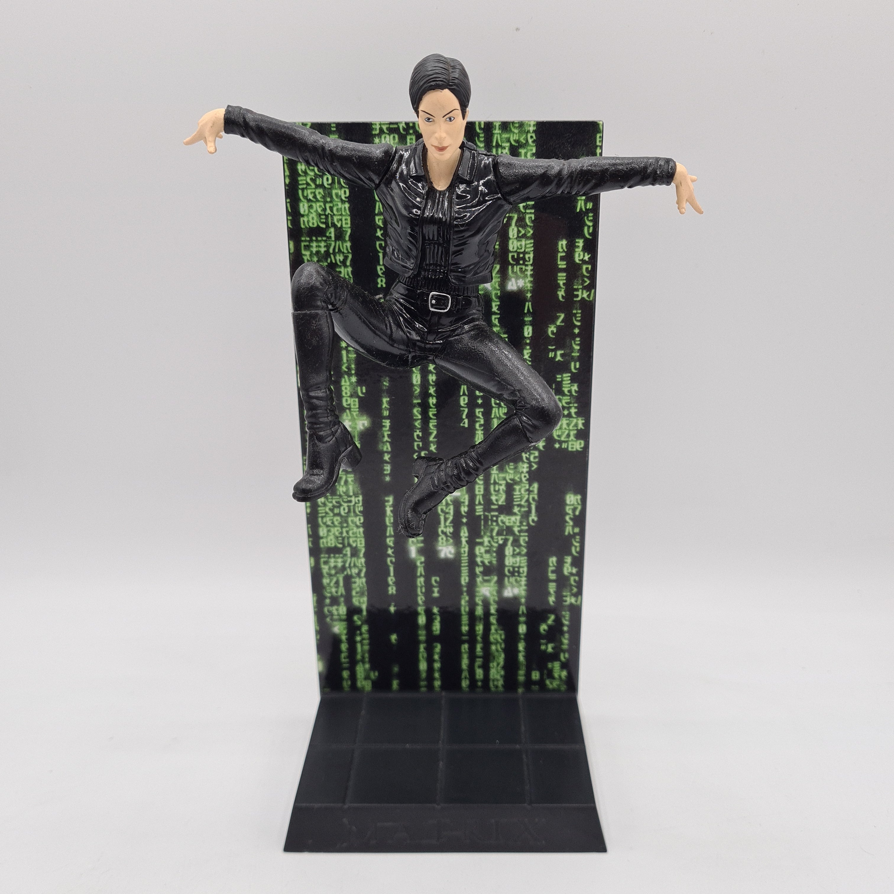 The Matrix Movie Trinity Slow Motion Kick Figure Warner Bros 2000 W8 ...