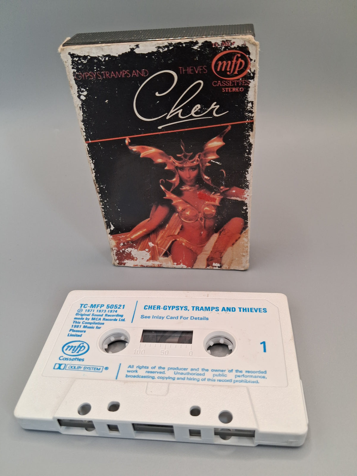 THE BEST OF CHER - GYPSIES TRAMPS & THIEVES CASSETTE TAPE 1966