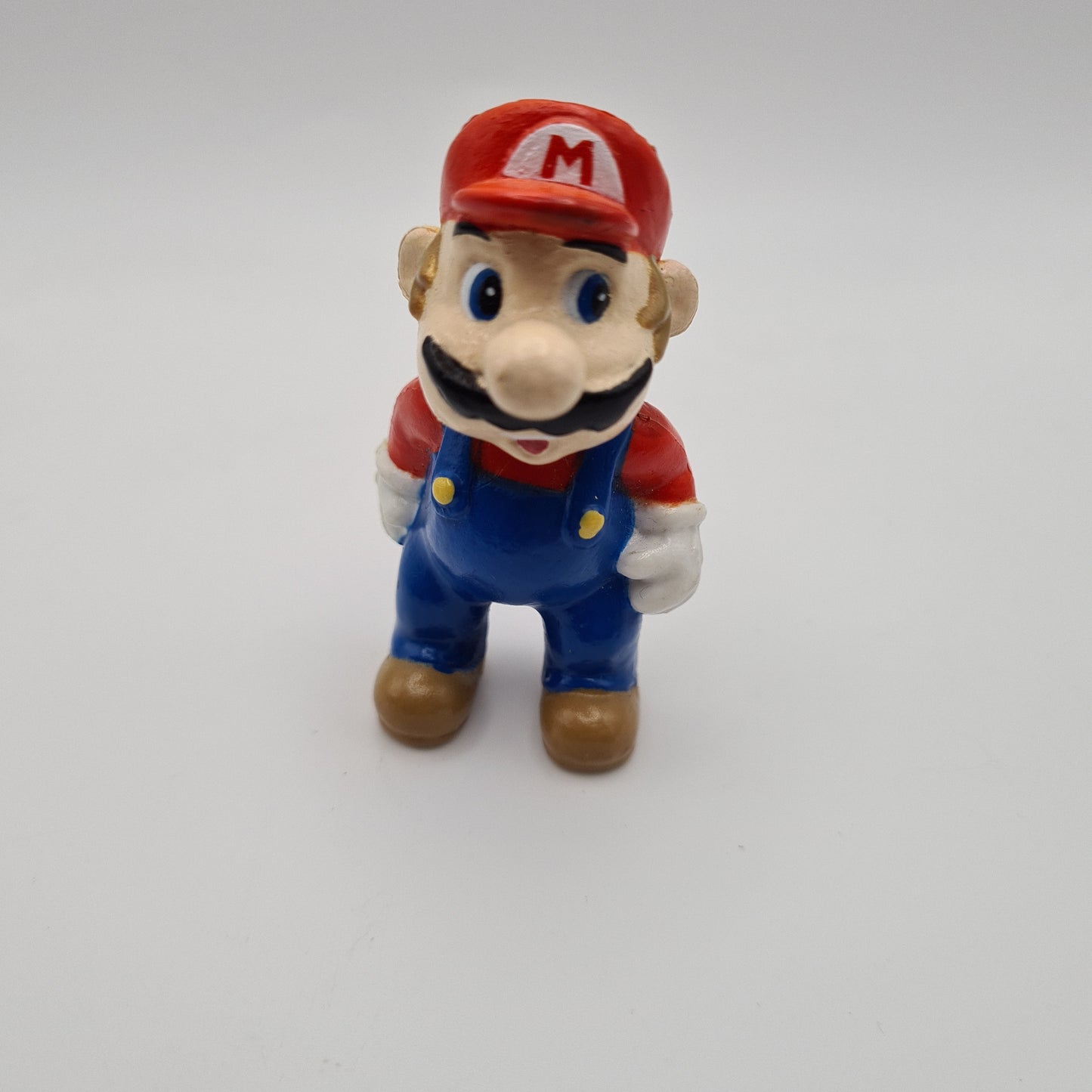 Mario Bros 'Mario' Nintendo 1993 PVC Mini Figure