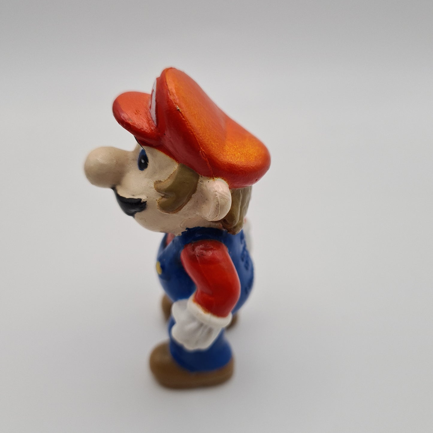 Mario Bros 'Mario' Nintendo 1993 PVC Mini Figure