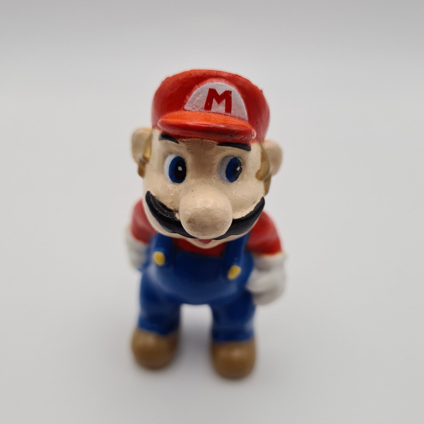 Mario Bros 'Mario' Nintendo 1993 PVC Mini Figure