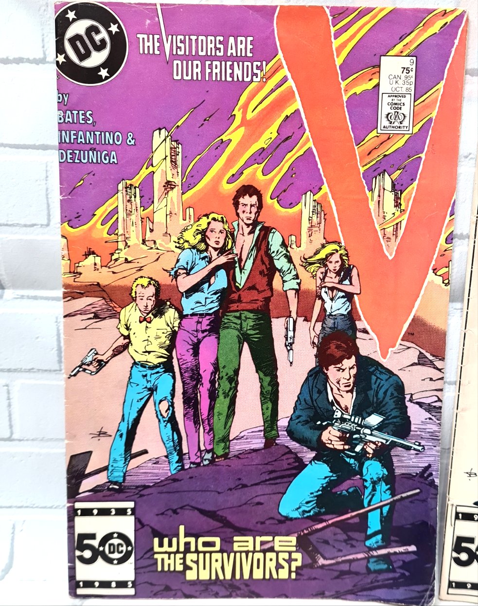 V 'Visitors' DC Comic Books