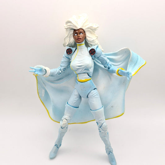 Storm Marvel Toybiz Action Figure